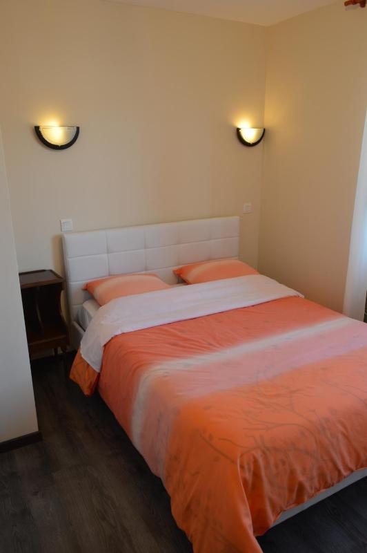 Double Room - Stair Access Only image 3