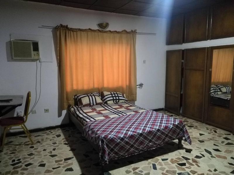 Unrivaled comfort at Vals Residence with king-sized bed - image 6