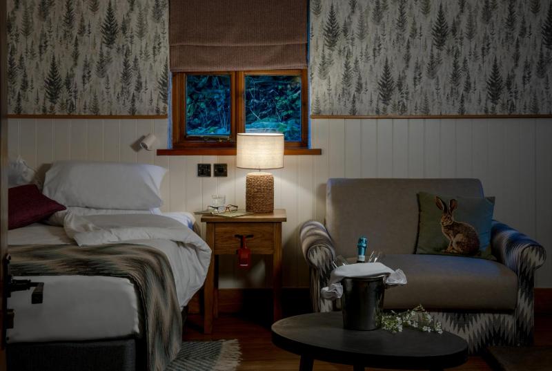 Feature Double or Twin Room image 3