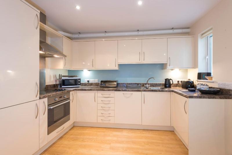 Beach House Two-Bedroom Apartment with Rear View (Dog friendly) image 2