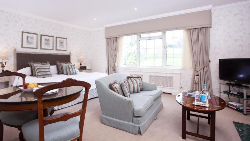 Deluxe Double or Twin Room with Garden View image 2