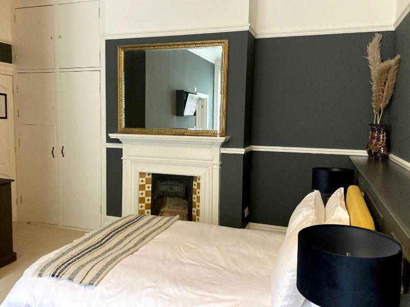 Triple Room with Garden View image 3