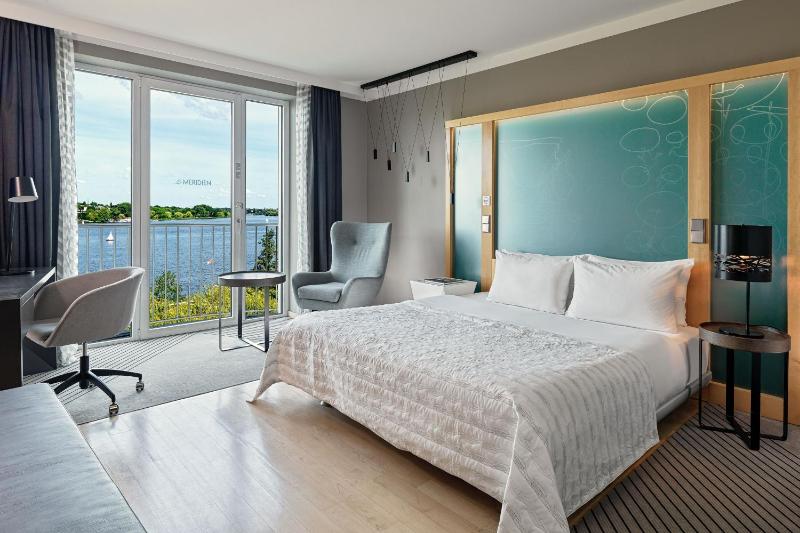 Executive Lake View Room, Alster view image 1