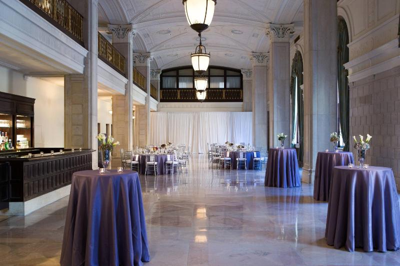 Marriott St. Louis Grand - image 13
