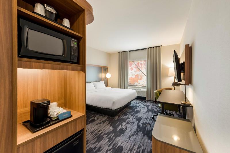 King Room image 4