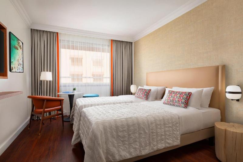 Classic room with Courtyard view, Twin Bed image 3
