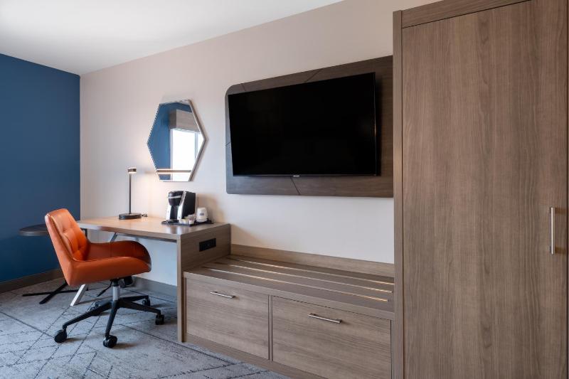 Standard Room image 2