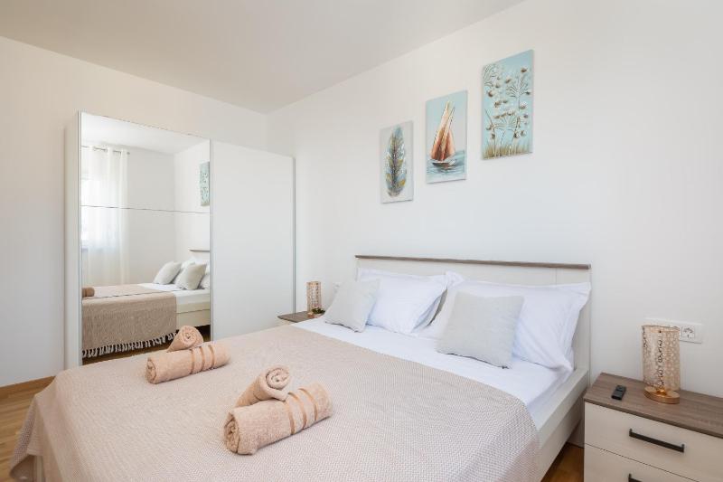 Marija - Sea view Apartment - image 12