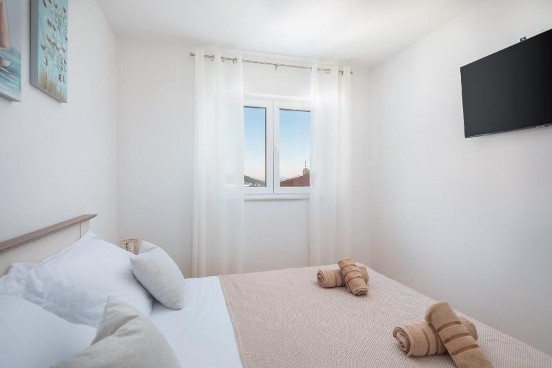 Marija - Sea view Apartment - image 11