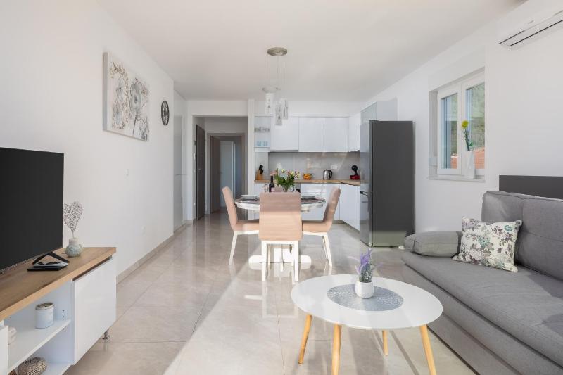 Marija - Sea view Apartment - image 13