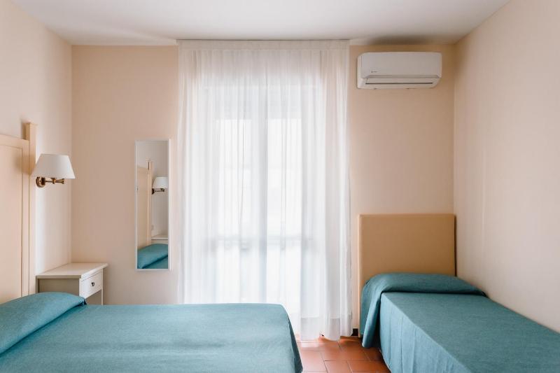 Triple Room image 3