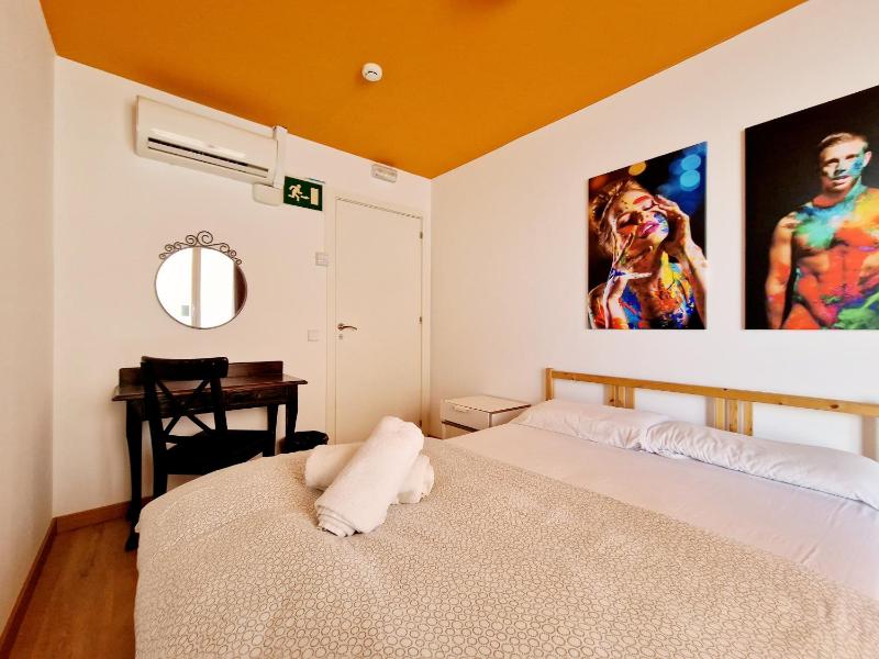 Comfort Double Room image 4