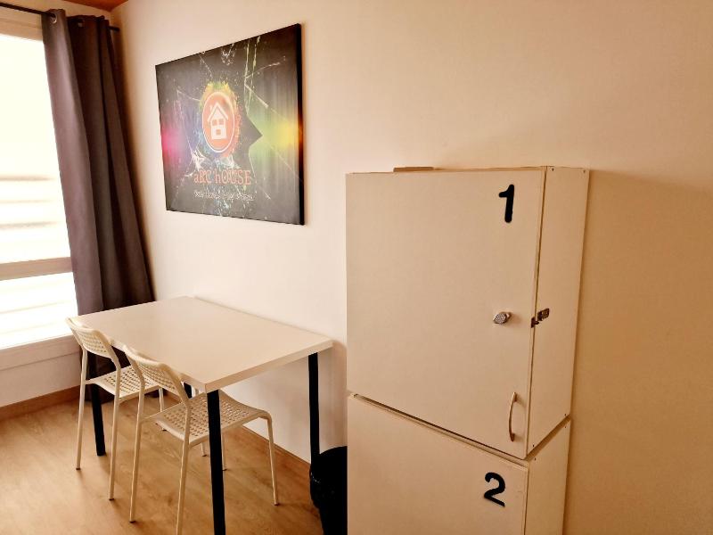 Twin Room image 3