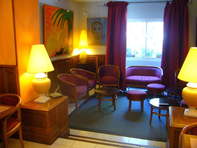 Hôtel Les Palmiers - image 24