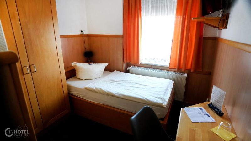 Single Room image 1