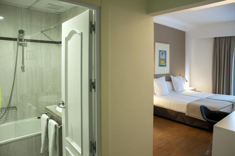 Comfort Double or Twin Room with View image 1