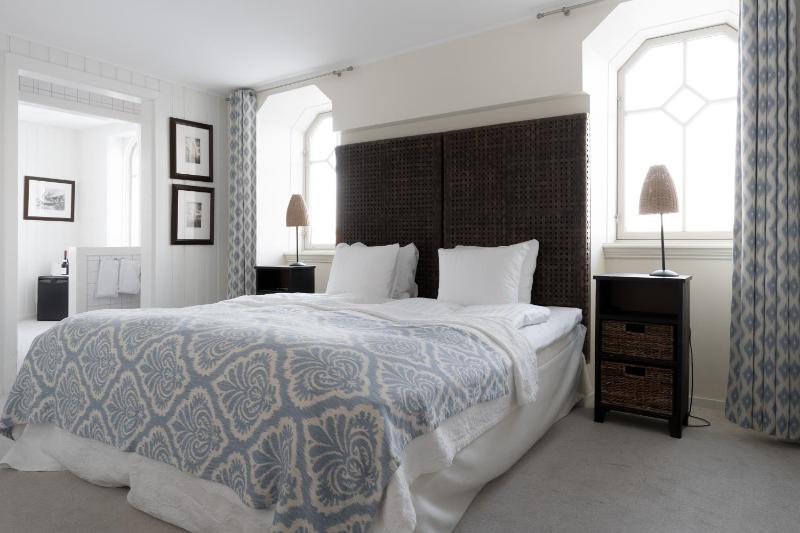 Double Room with Sea View image 4