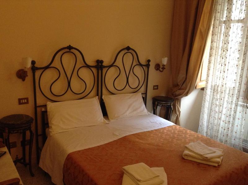 Double or Twin Room with Private Bathroom image 2