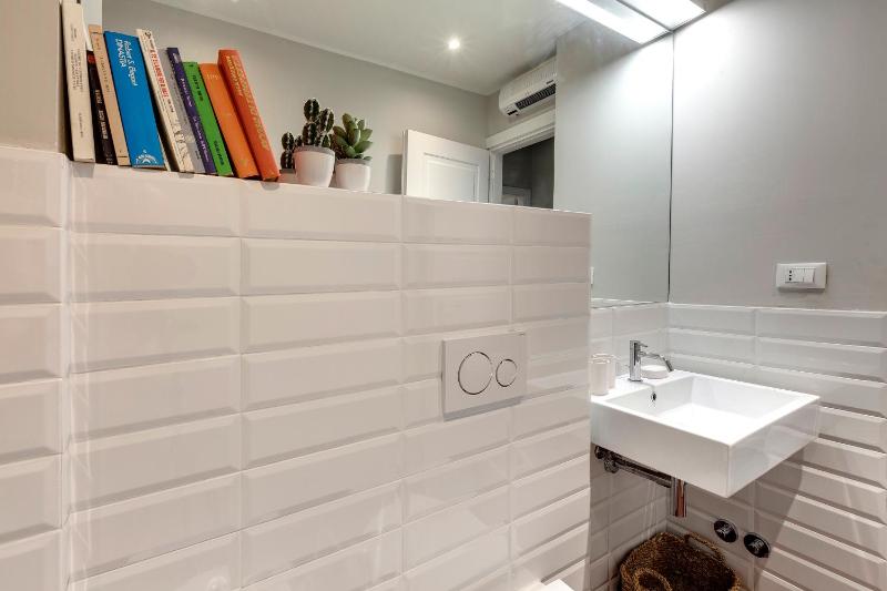 Cloe Apartment by Mamo Florence - image 4