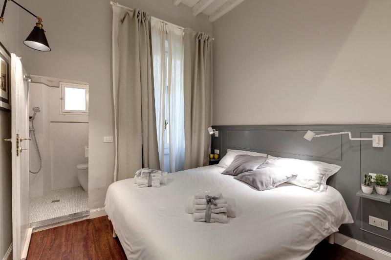 Cloe Apartment by Mamo Florence - image 13