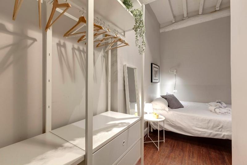 Cloe Apartment by Mamo Florence - image 14