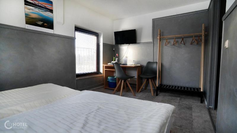 Double Room image 4
