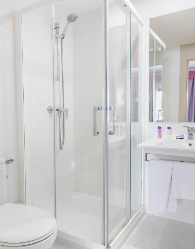 Standard Double Room with Pool View image 2