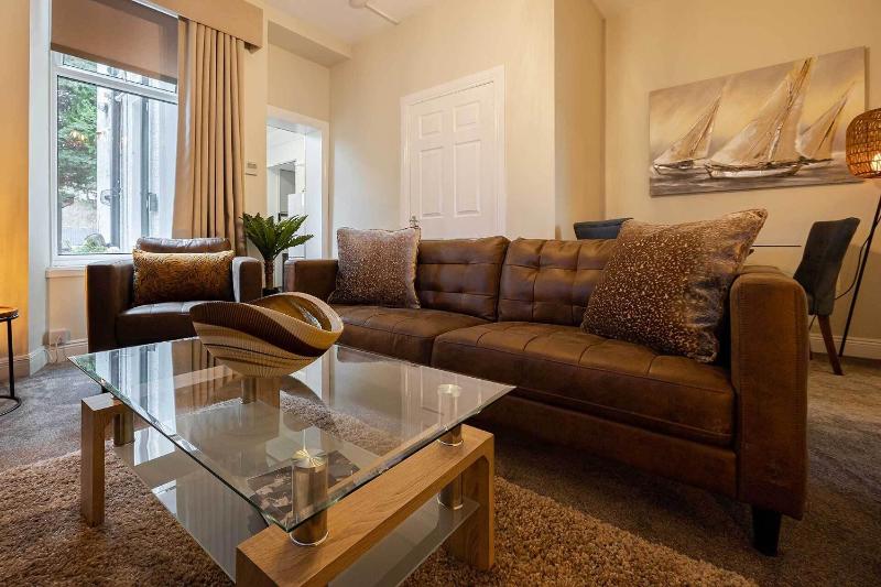 One-Bedroom Superior Apartment image 1