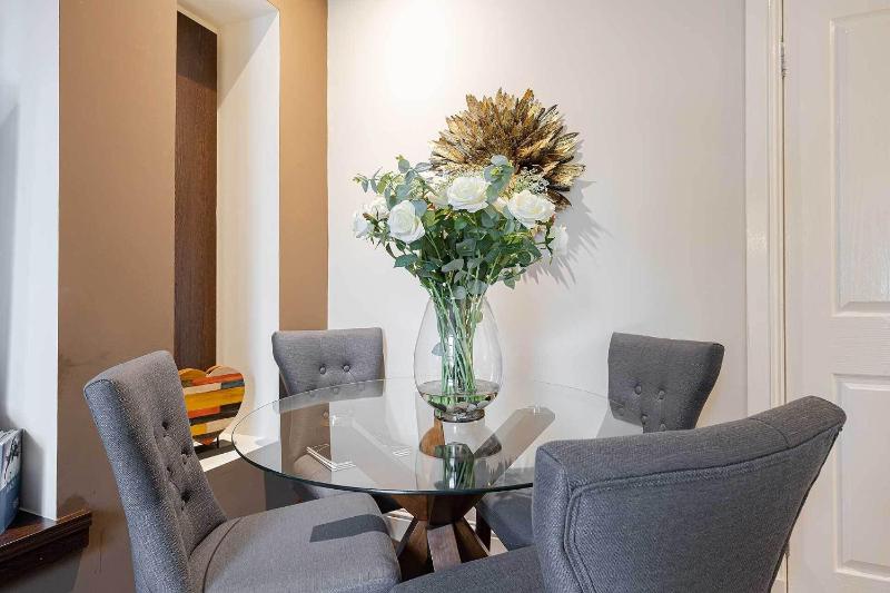 Superior Apartment image 4