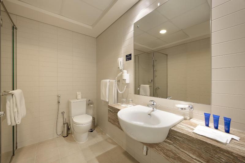 Premier One-Bedroom Suite image 4