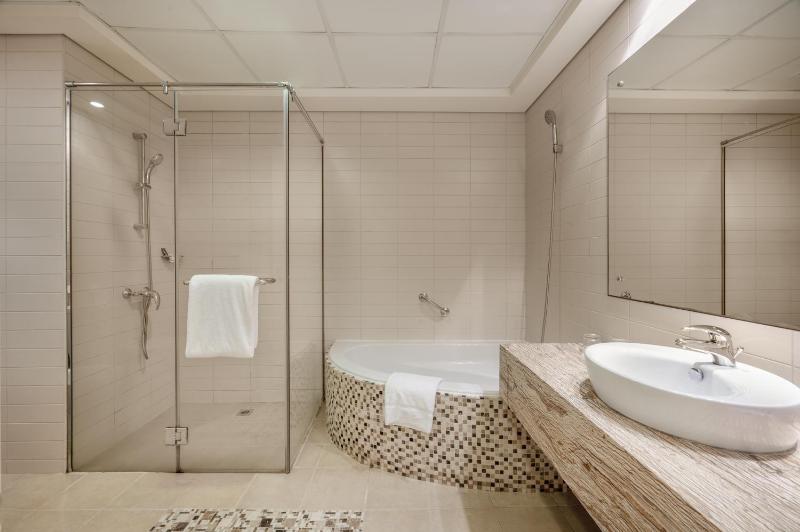 Two-Bedroom Suite image 2
