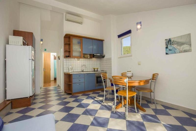 Apartment in Bol with sea view terrace air conditioning WiFi 5121-1 - image 6