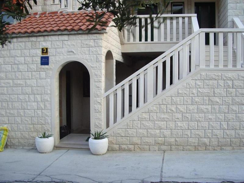 Apartment in Bol with sea view terrace air conditioning WiFi 5121-1 - image 32