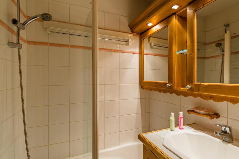 One-Bedroom Apartment with Alcove (6 Adults) image 2