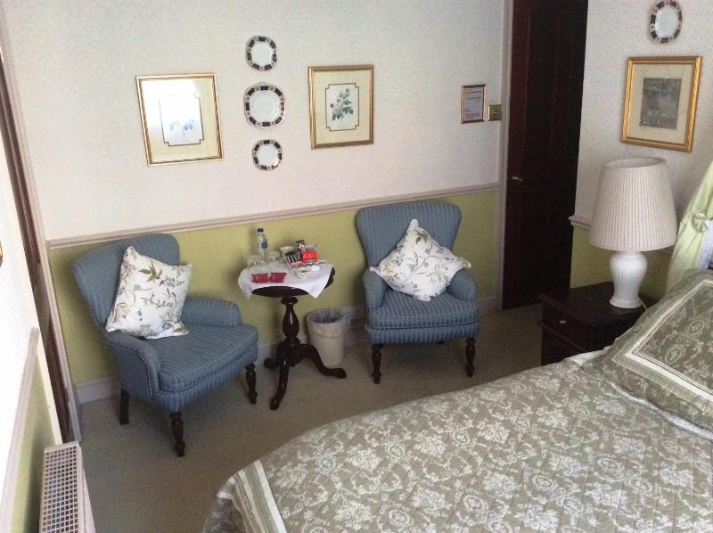 Double Room with Bath image 3