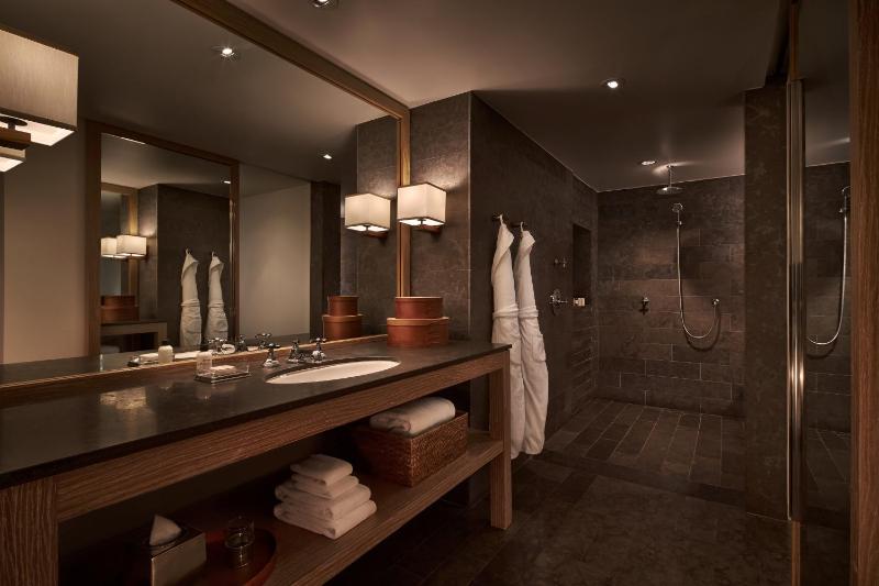 Junior Suite image 2