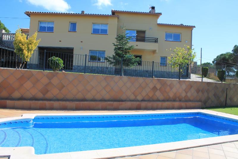 Five-Bedroom House image 2