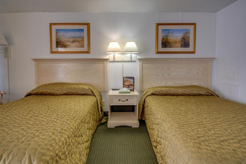 Double Room image 4