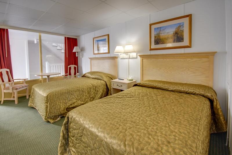 Empress Motel - image 2