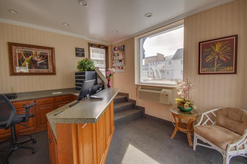 Empress Motel - image 14