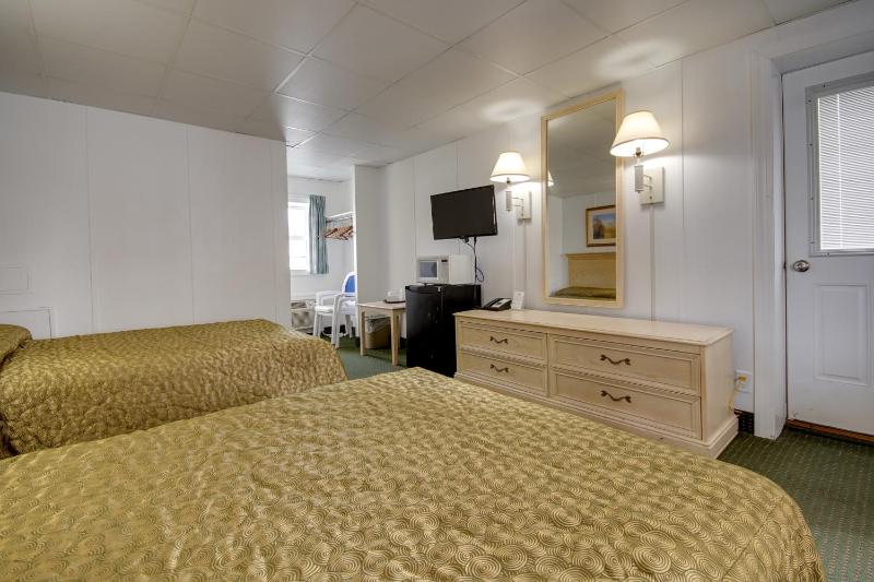 Double Room image 1