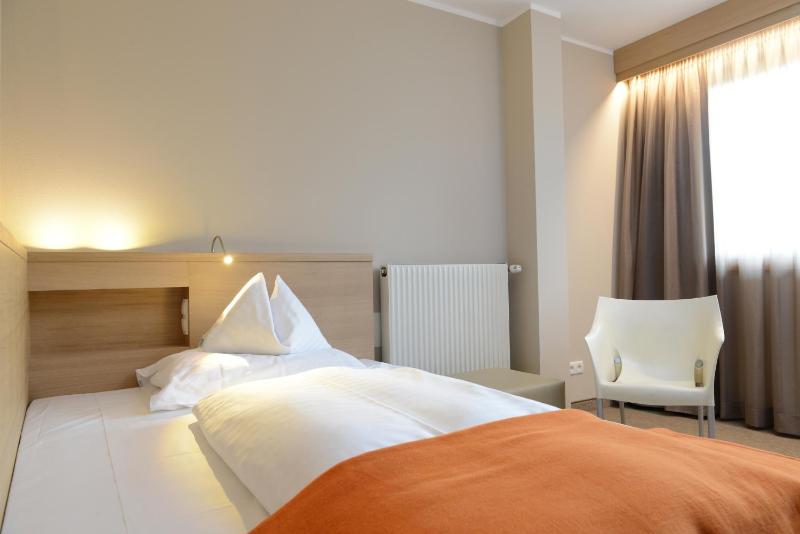 Single Room image 1