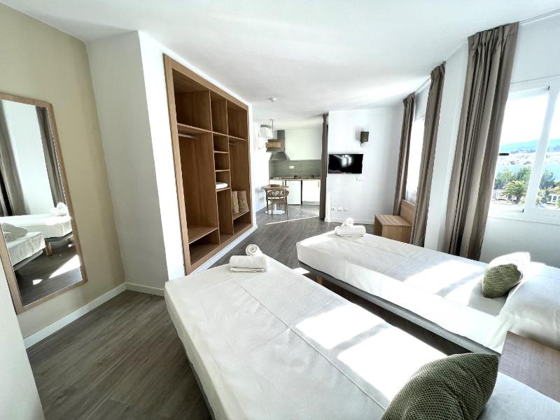 Standard Studio image 1