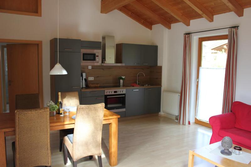 Two-Bedroom Apartment (4 Adults) - Ground Floor image 3