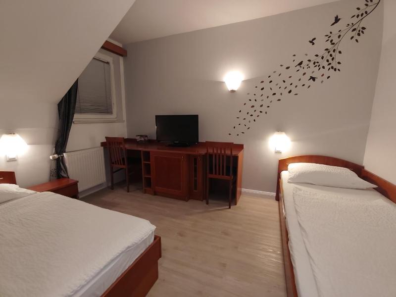 Single Room image 3