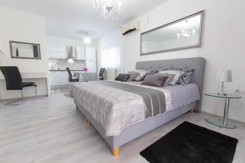 Beautiful sea view 6 luxury studio Danijela 1 - image 32