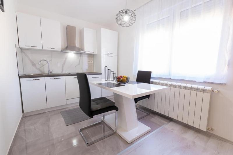 Beautiful sea view 6 luxury studio Danijela 1 - image 17