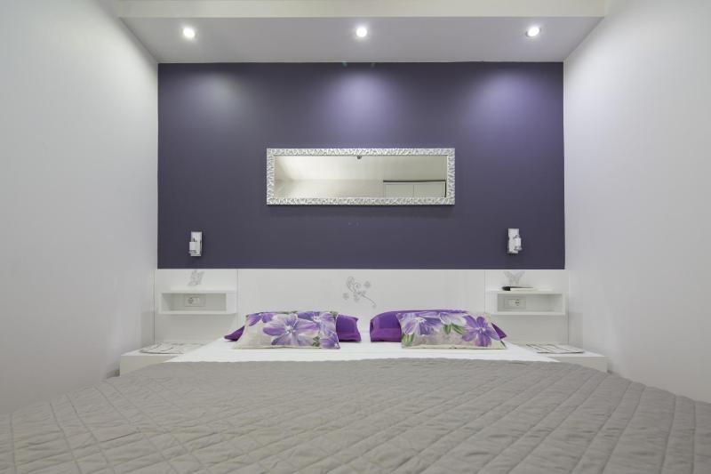 Apartments by the sea Makarska - 20587 - image 6