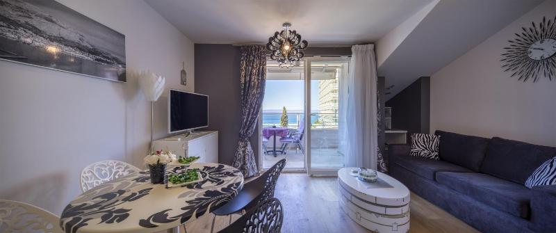 Apartments by the sea Makarska - 20587 - image 13