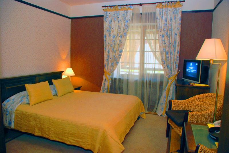 Double Room image 2